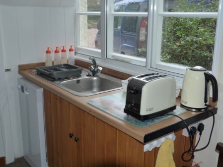 The kitchen in Kwerky Cottage